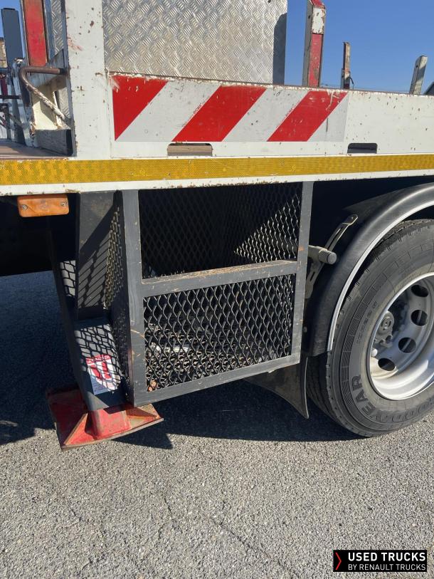 Renault Trucks D 240