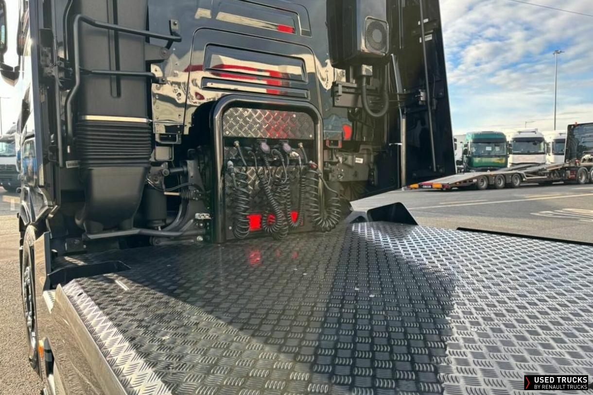 Renault Trucks T High 