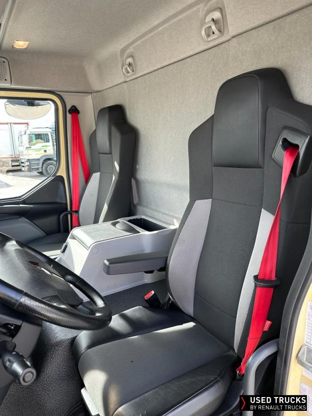 Renault Trucks D 210