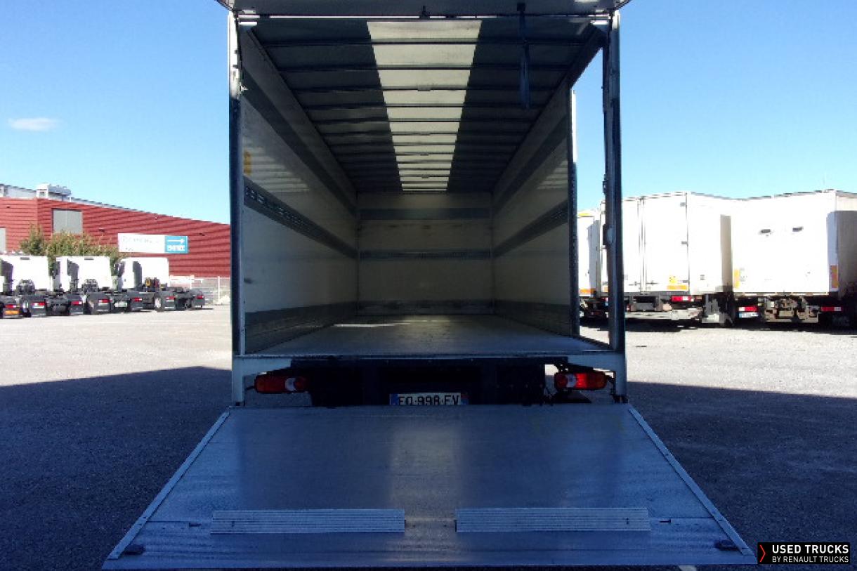 Renault Trucks D 240