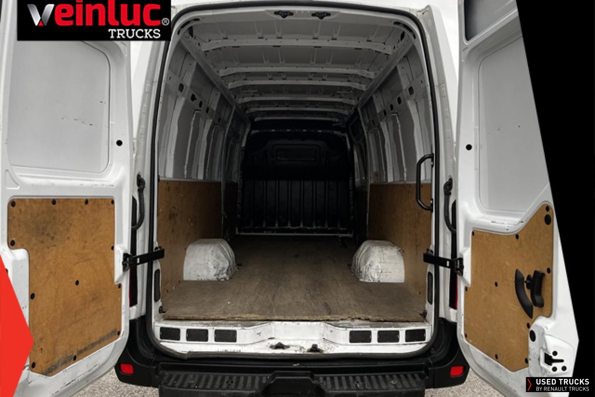 Nissan Interstar 145