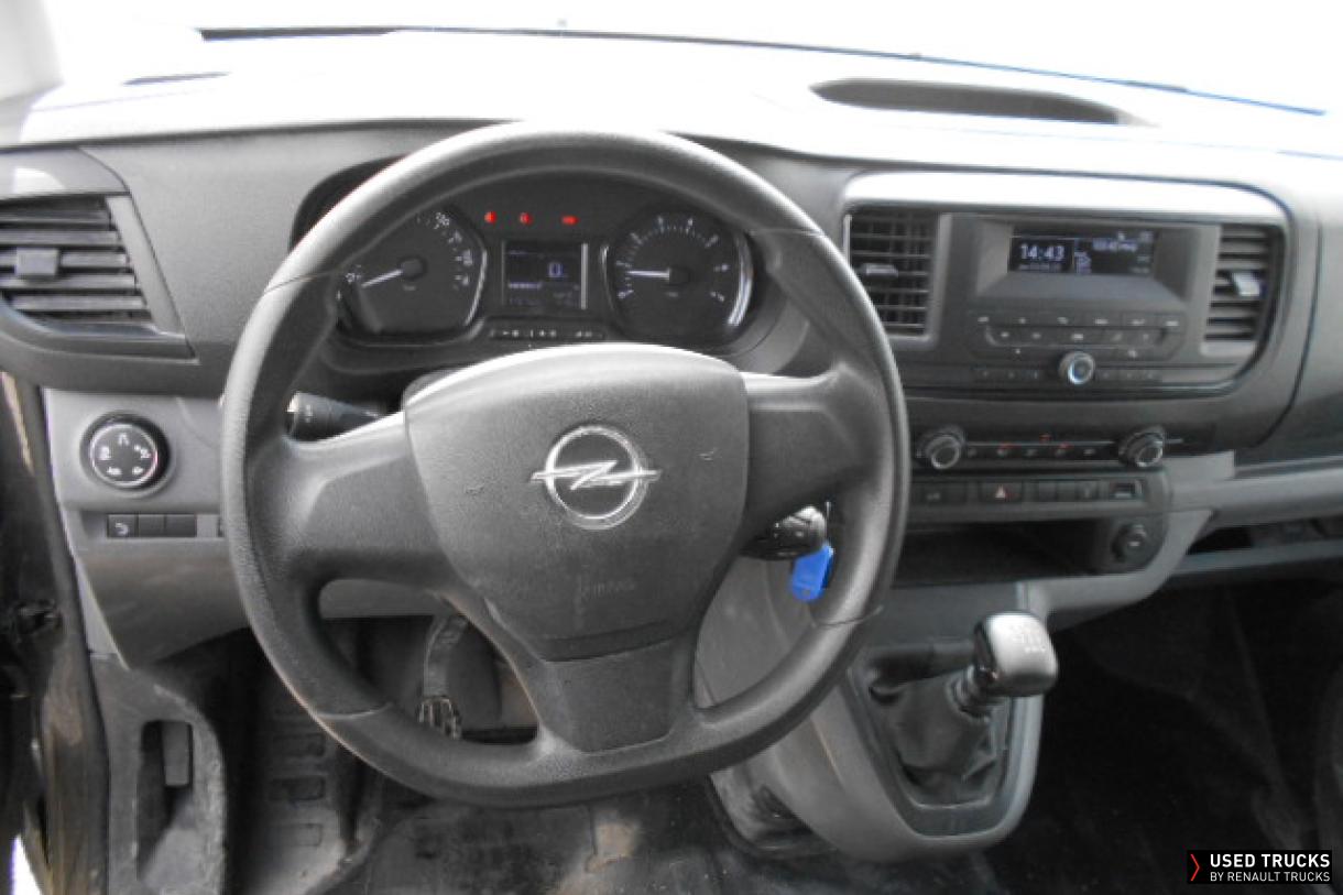 Opel Vivaro 150