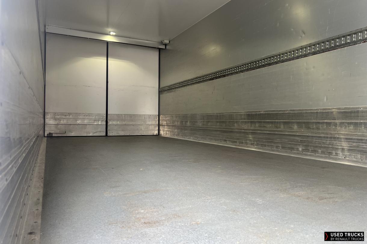 Renault Trucks D 280