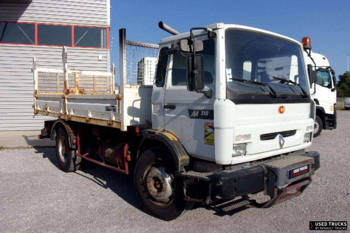 Renault Trucks Midliner 210