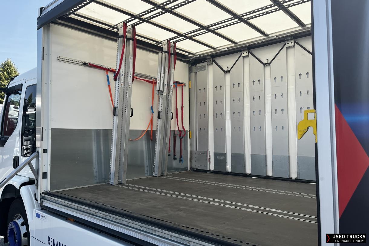 Renault Trucks D Wide 