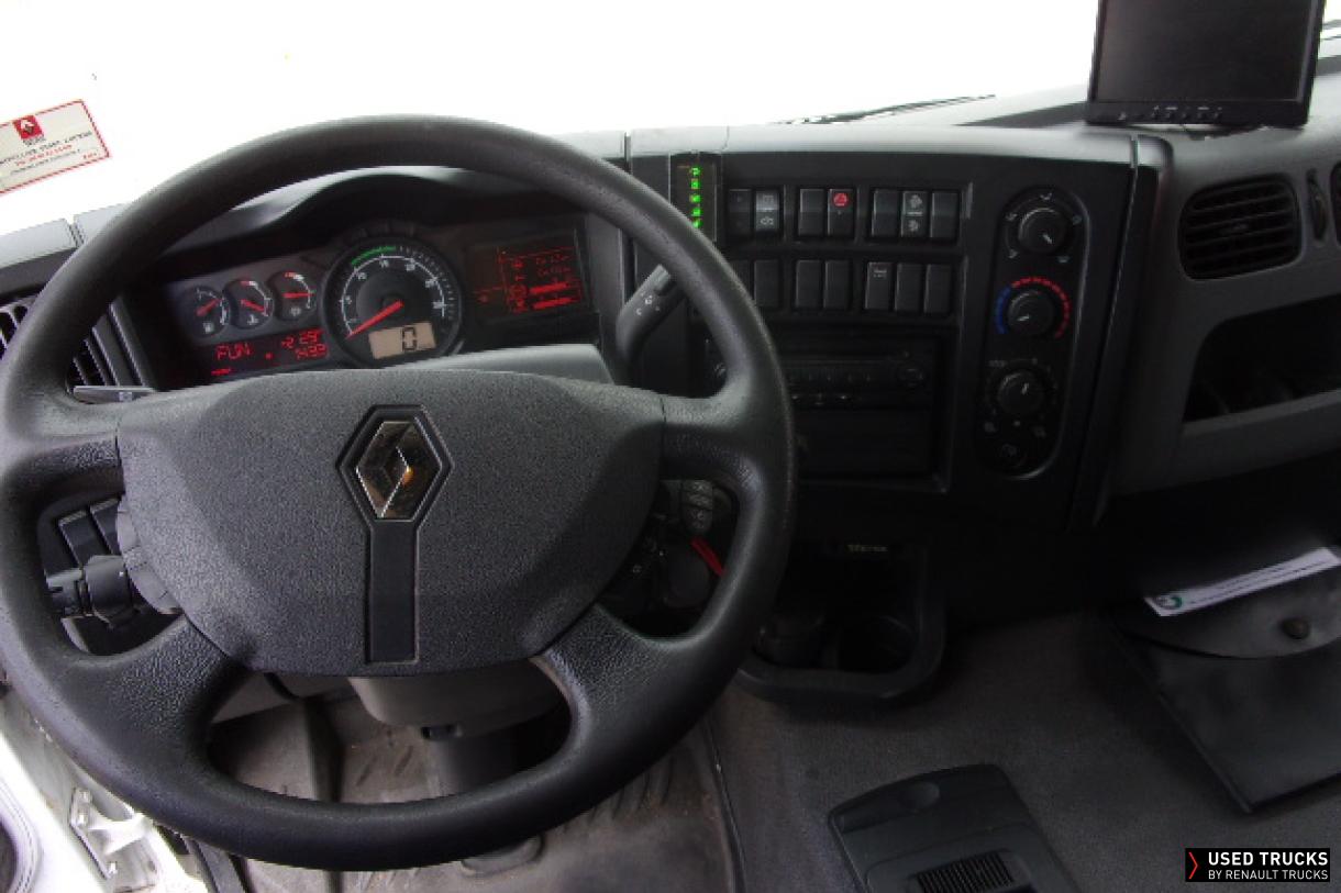 Renault Trucks D Wide 320