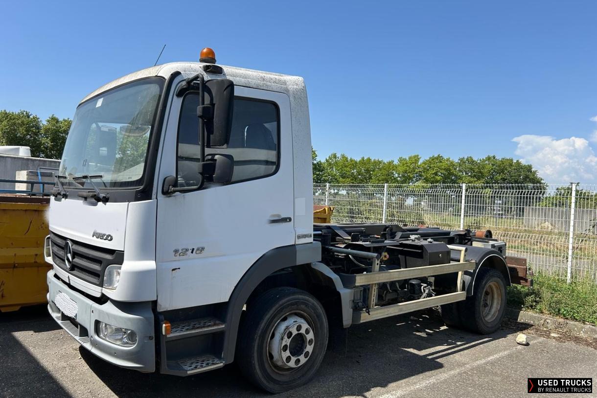 Mercedes-Benz Atego 180