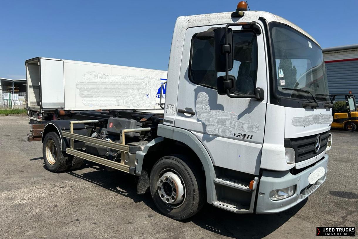 Mercedes-Benz Atego 180