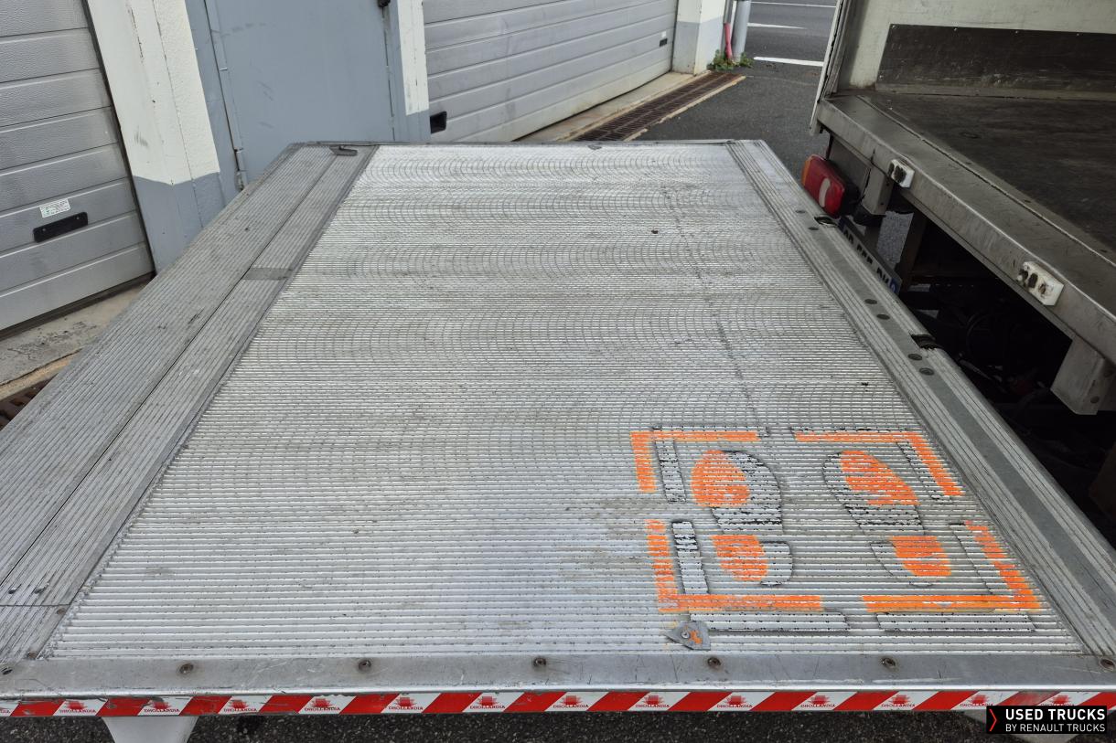 Renault Trucks Master 