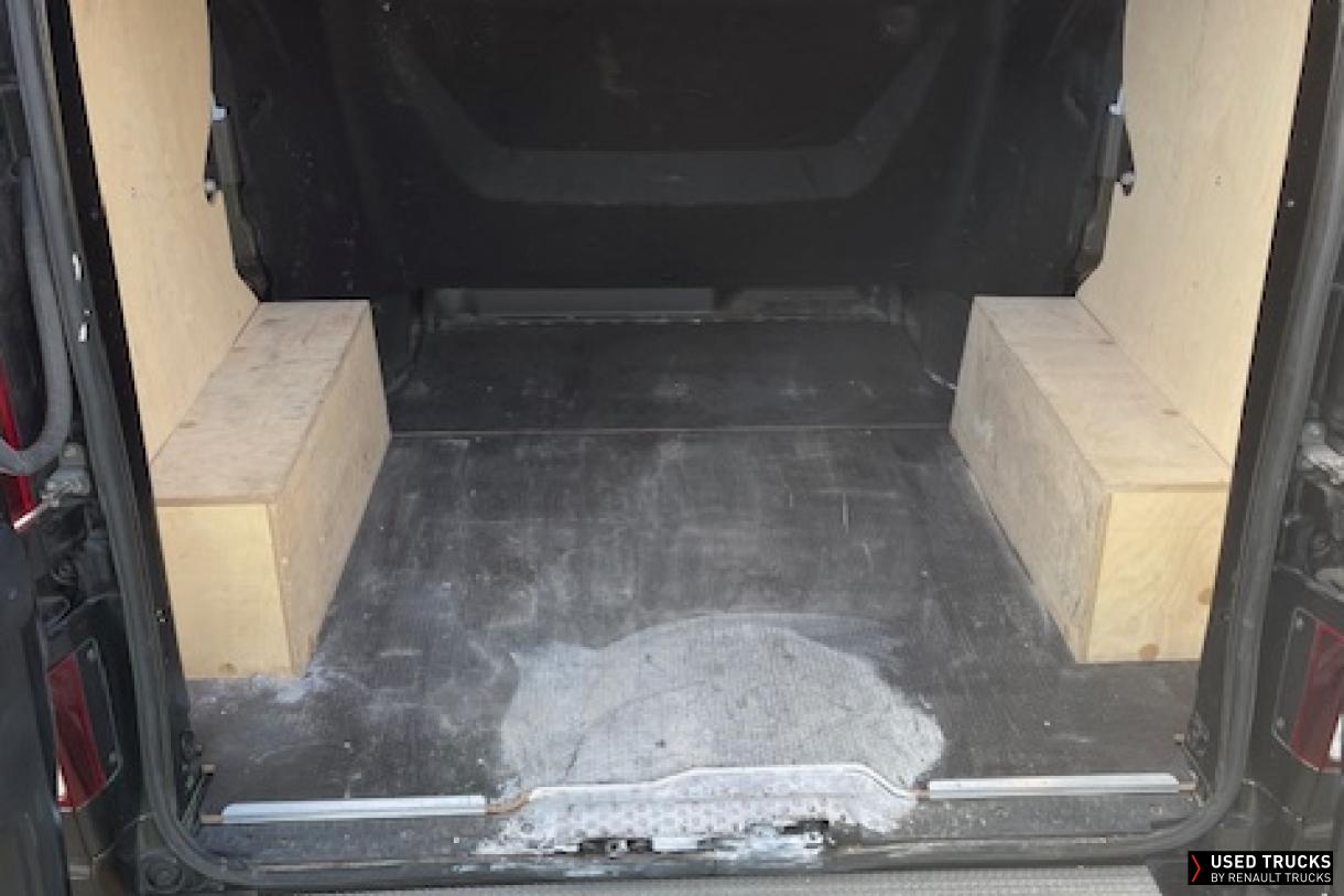 Renault Trucks Trafic 