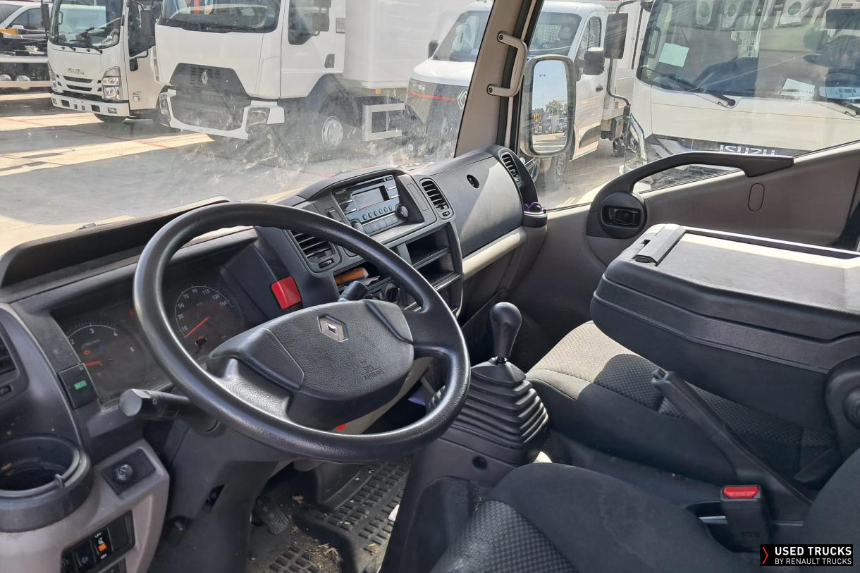 Renault Trucks Maxity 130