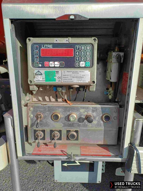 Renault Trucks Premium Distribution 270