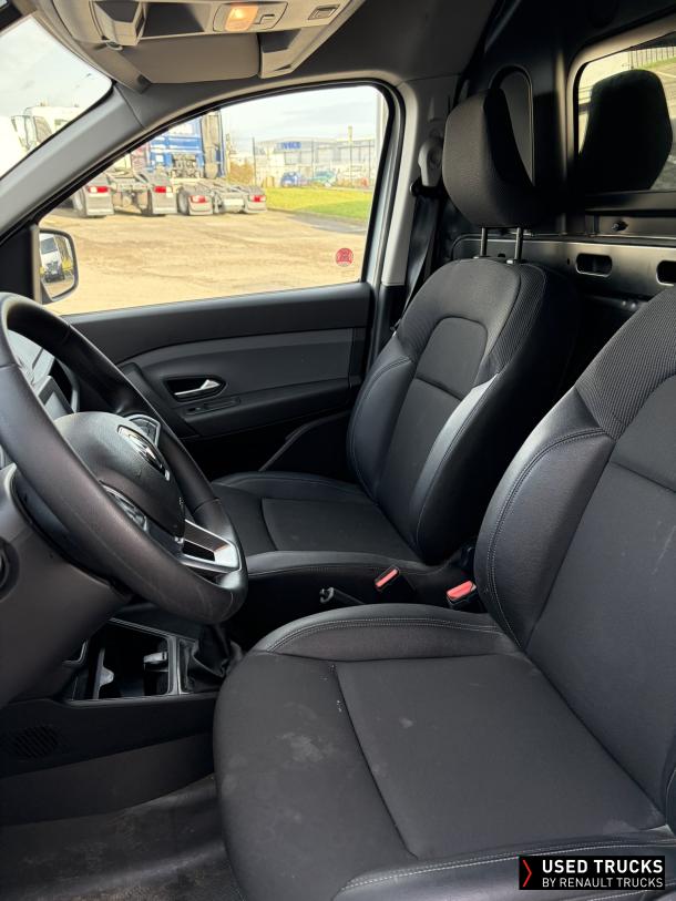 Renault Trucks Kangoo 95