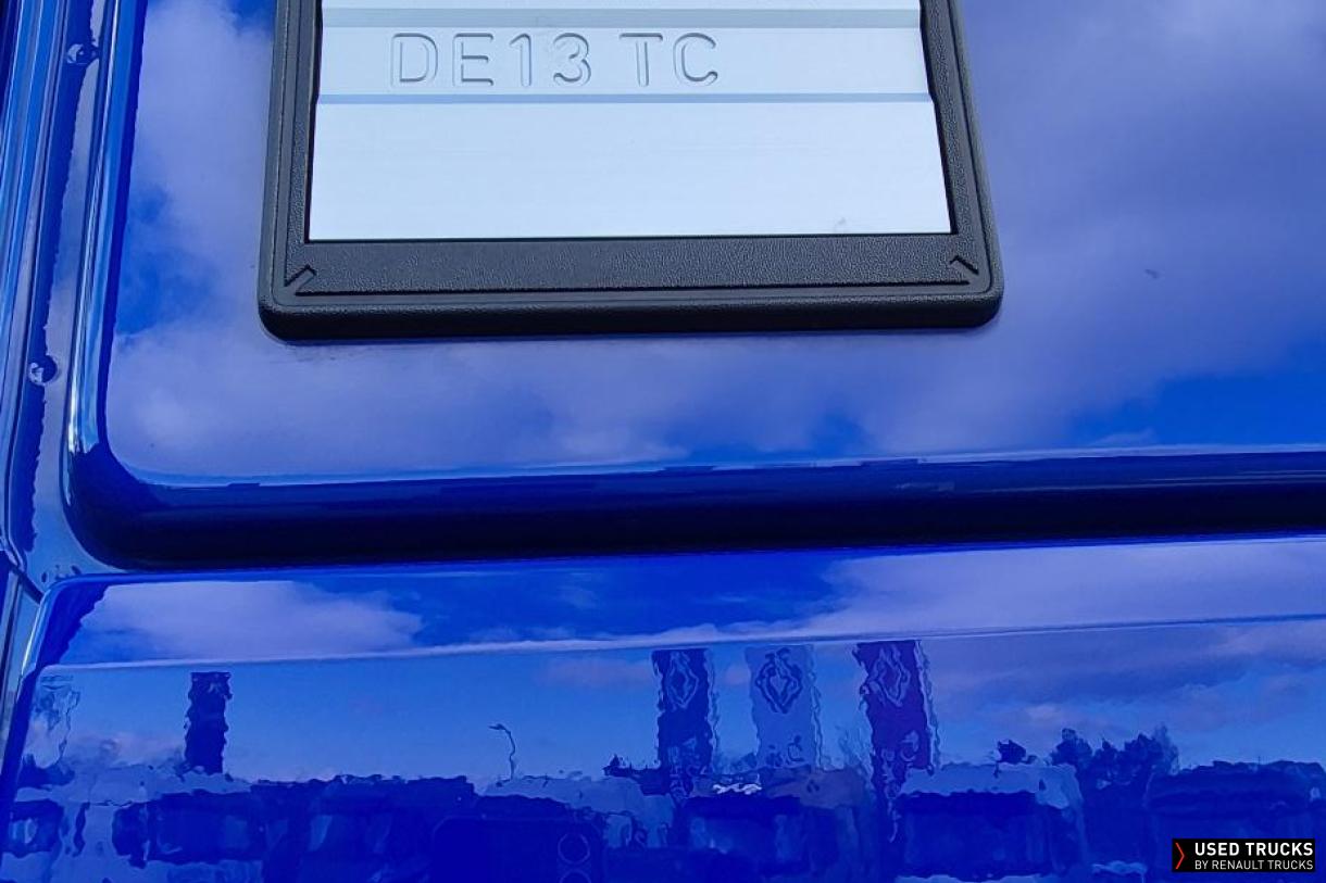 Renault Trucks T High 