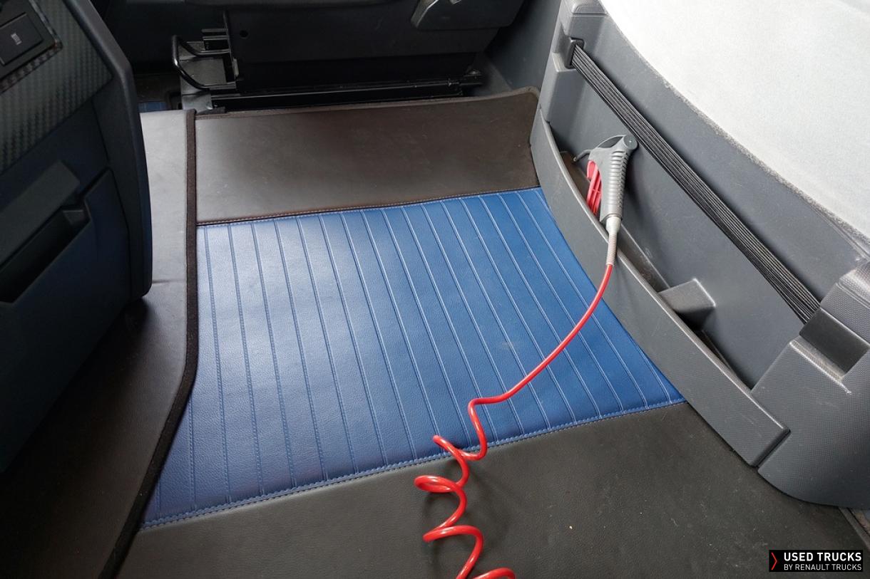 Renault Trucks T 440