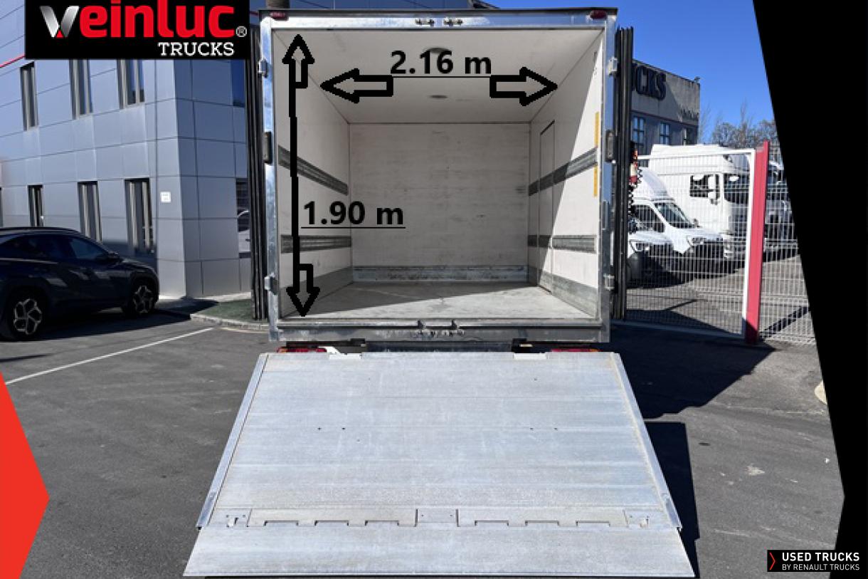 Renault Trucks Mascott 150