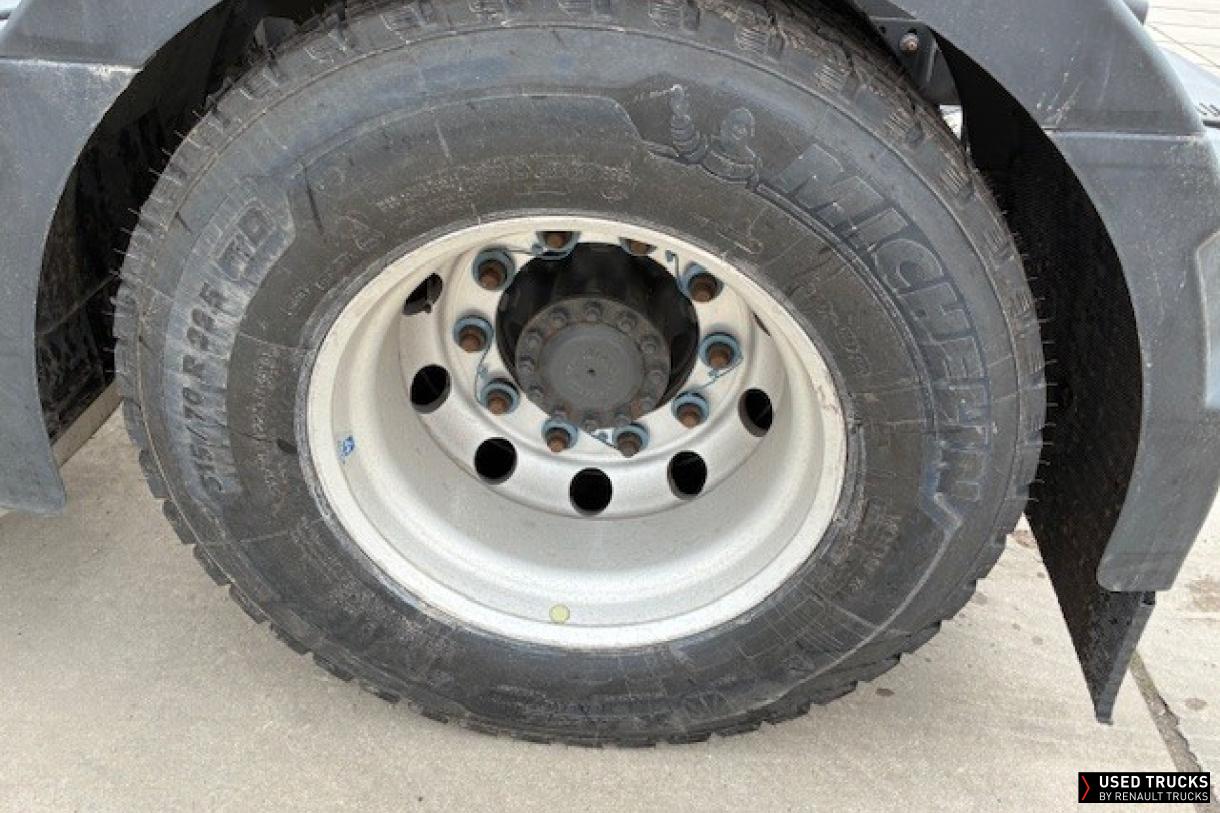 Renault Trucks T 440