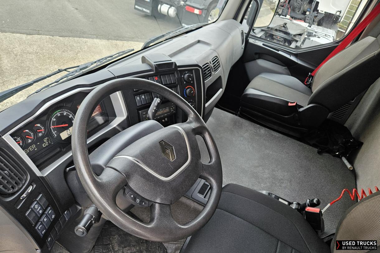 Renault Trucks D Wide 320