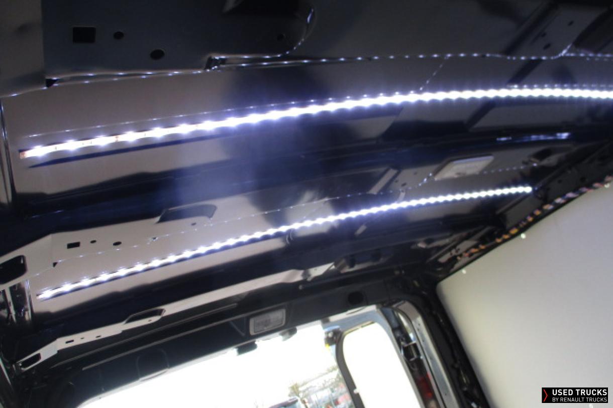 Renault Trucks Trafic 170