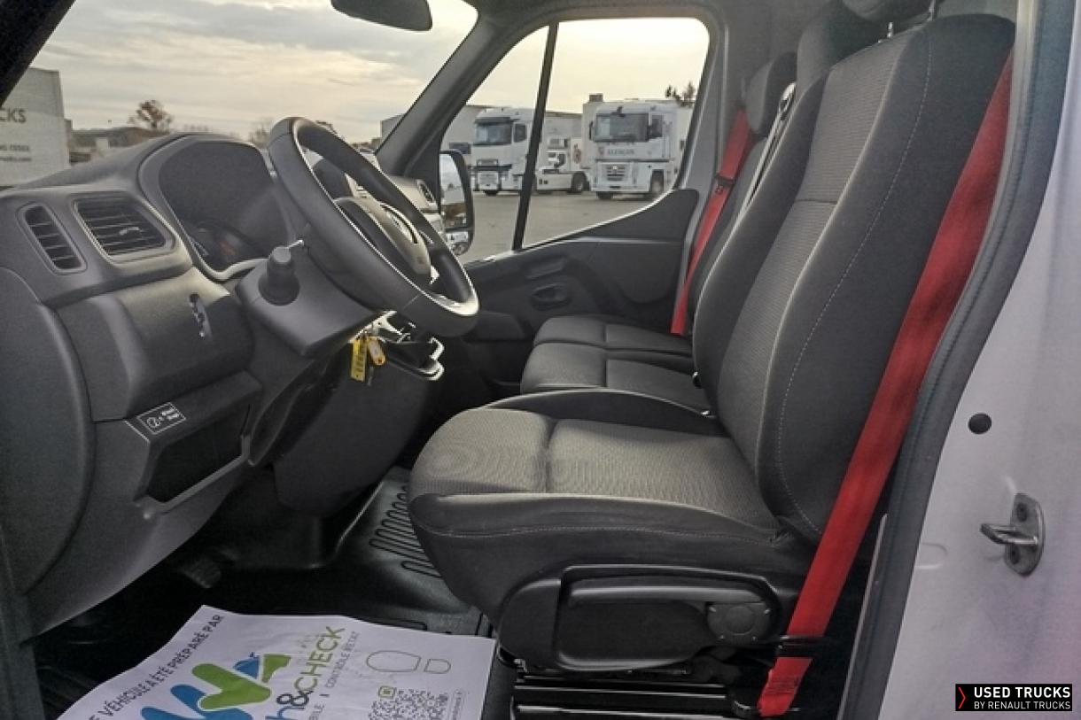 Renault Trucks Master 75