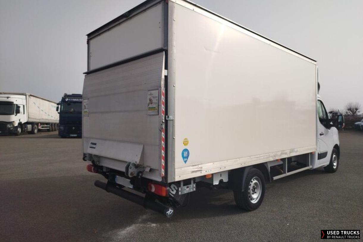 Renault Master 145