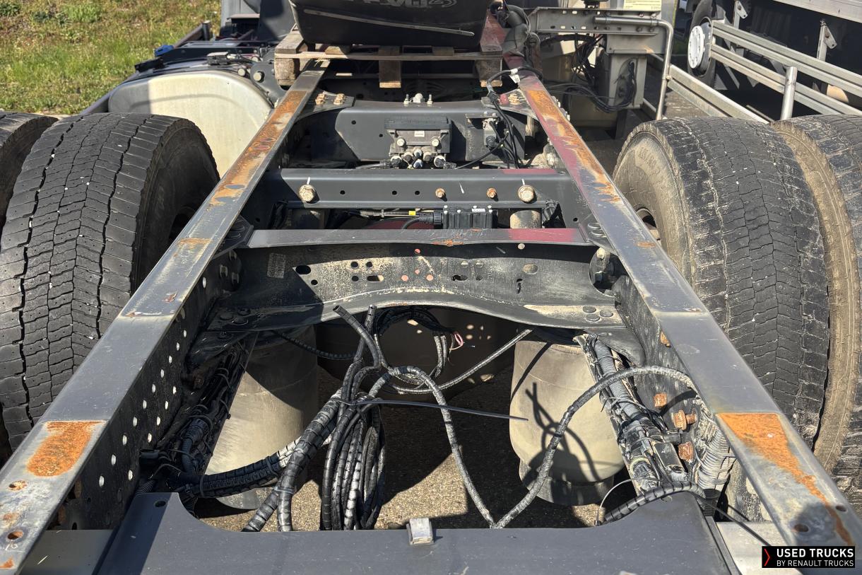 Renault Trucks Premium Route 380