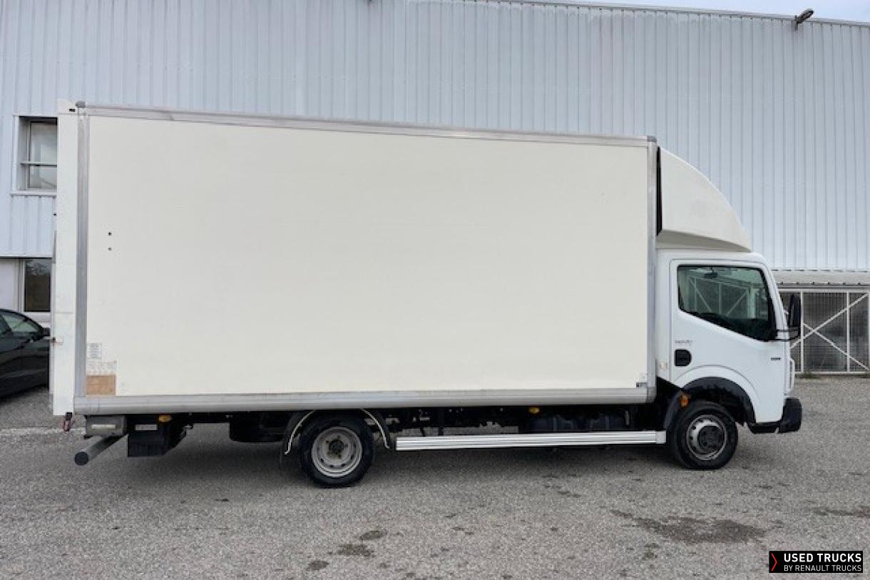 Renault Trucks Maxity 140