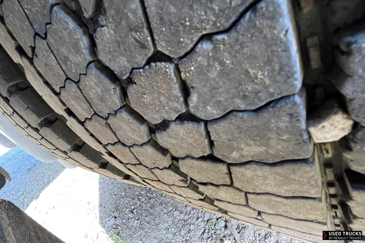 Renault Trucks Premium 340