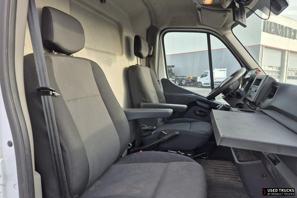 Renault Trucks Master 145