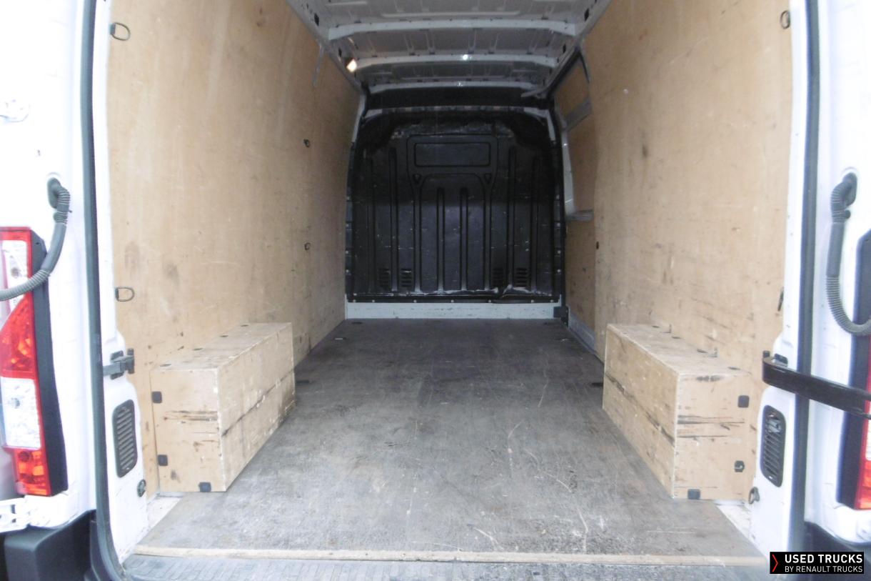 Renault Trucks Master 145