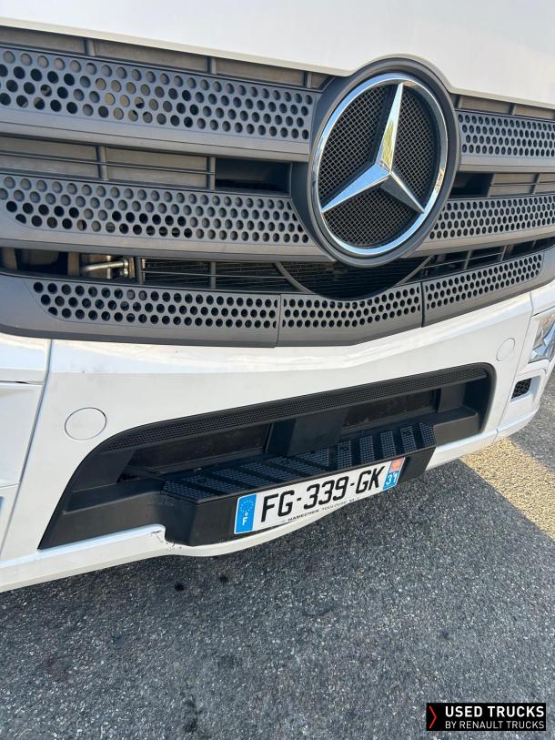 Mercedes-Benz Antos 300