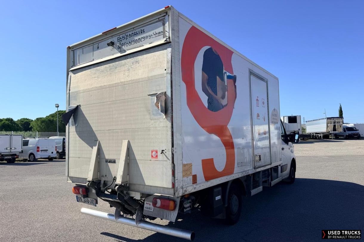 Renault Trucks Master 145