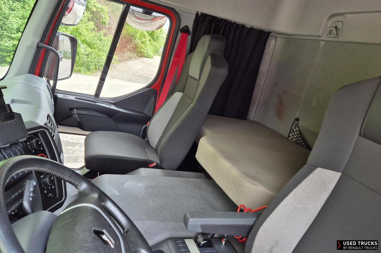 Renault Trucks D Wide 320