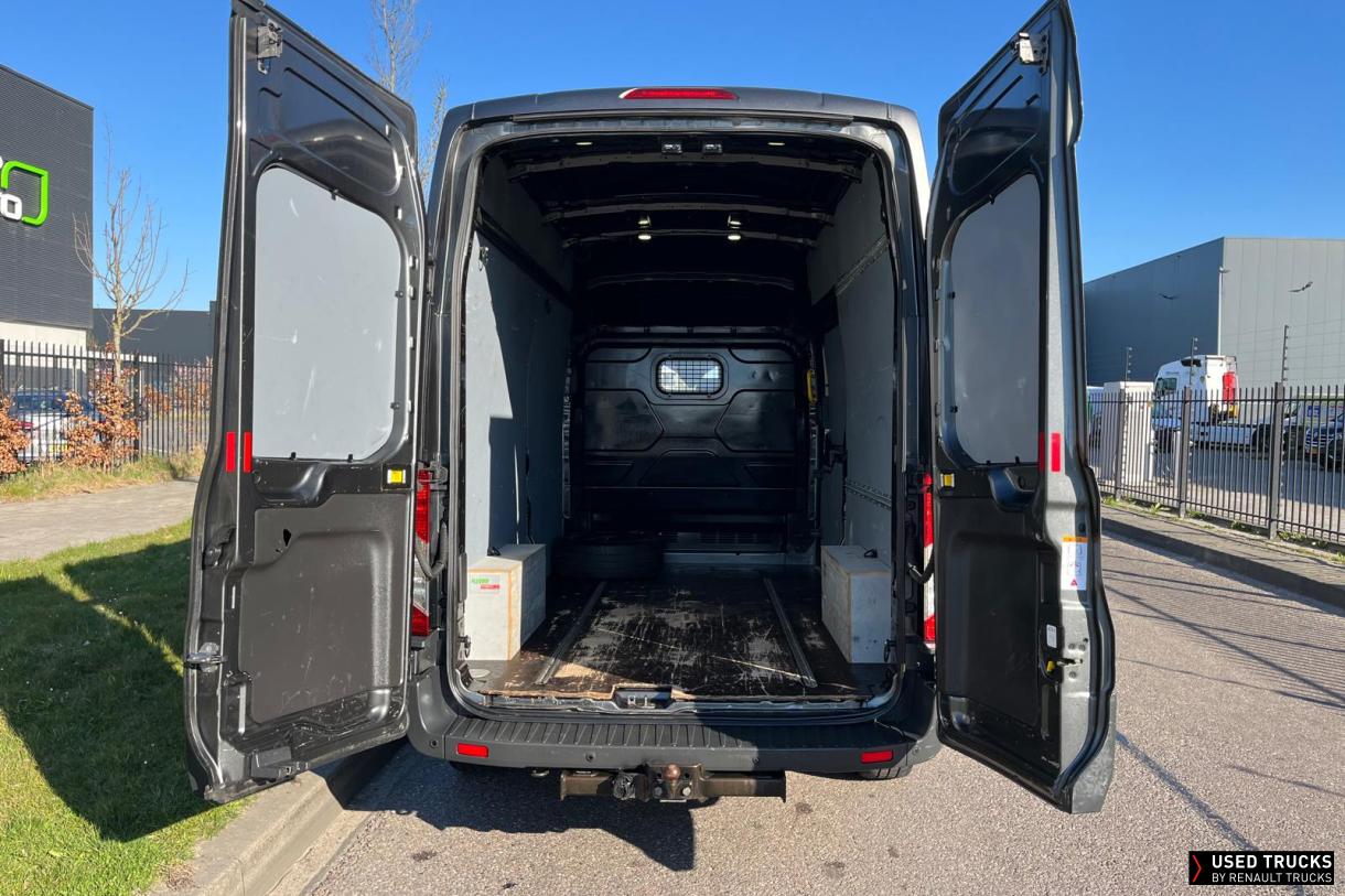 Ford Transit 100