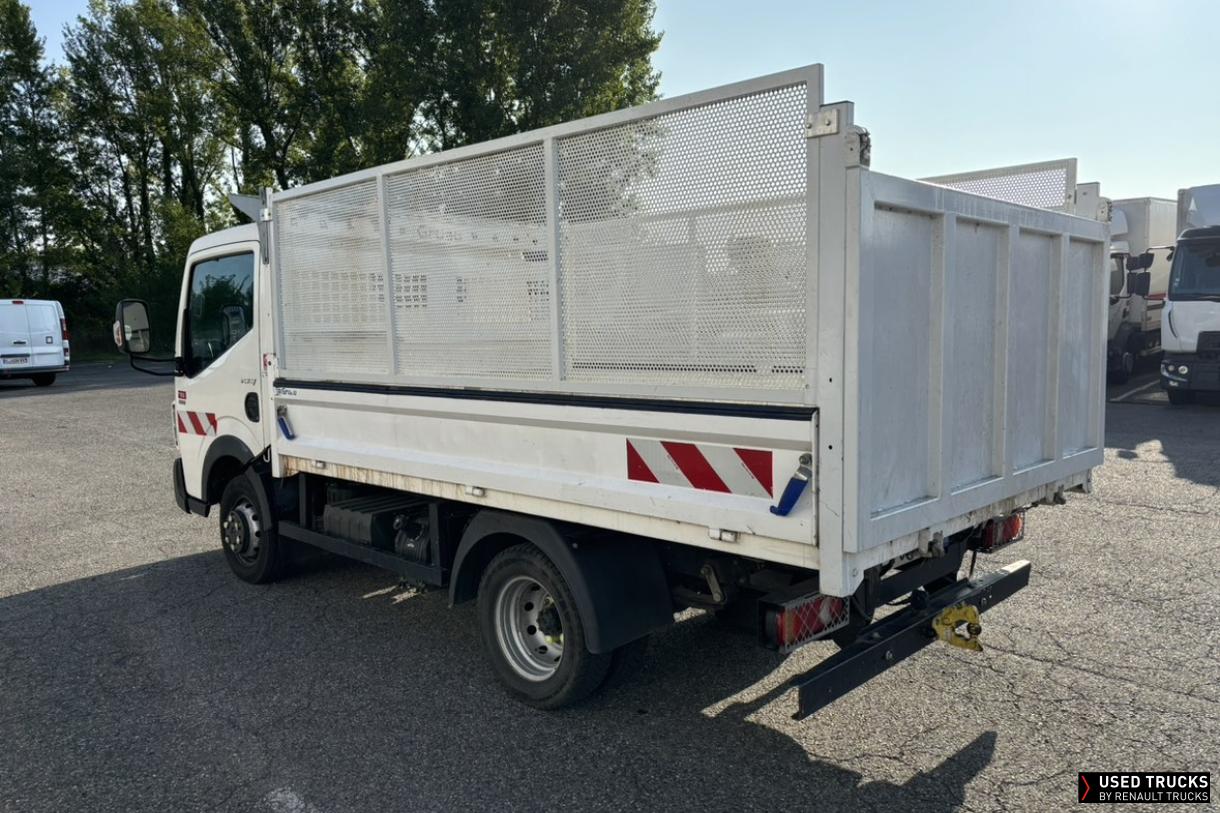 Renault Trucks Maxity 130