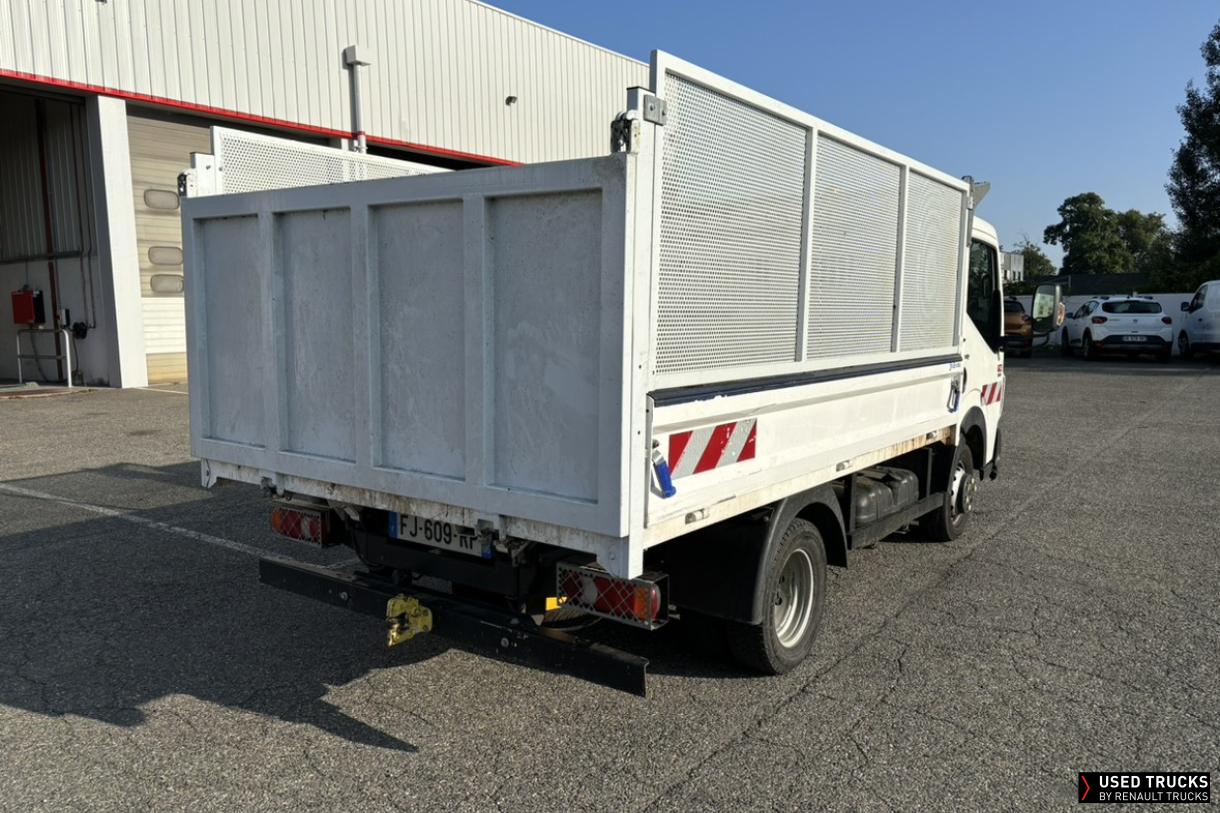 Renault Trucks Maxity 130