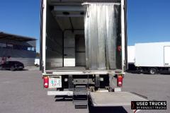 Renault Trucks D
                                          210