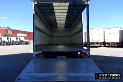 Renault Trucks D
                                          240