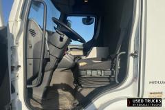 Renault Trucks Midlum
                                          270