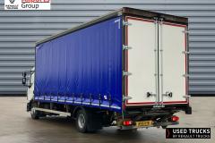 Renault Trucks D
                                          210