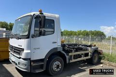 Mercedes-Benz Atego
                                          180