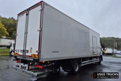 Renault Trucks D Wide
                                          320