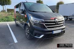 Renault Trucks Trafic
                                          