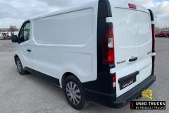 Renault Trucks Trafic
                                          120