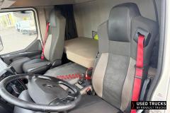 Renault Trucks D
                                          320