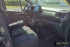 Renault Trucks Trafic
                                          130